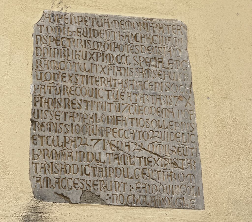 The Florentine Couple Who Went to Rome in 1300 and Carved the Story Into Their House